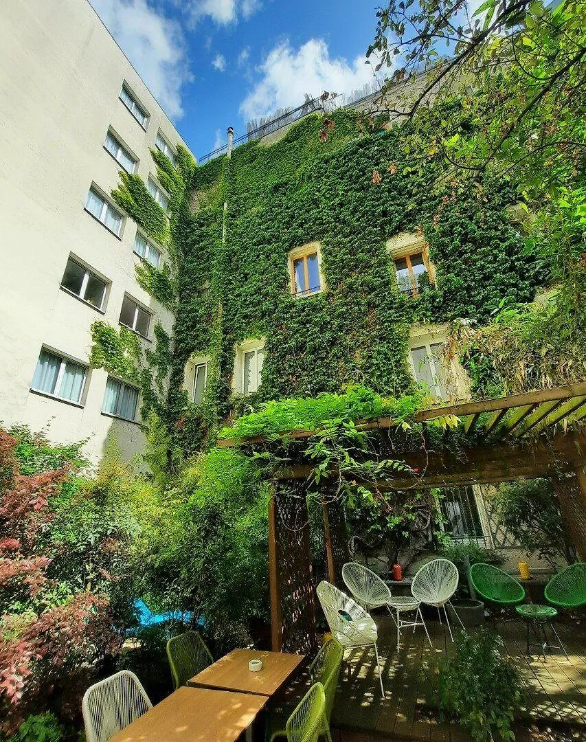 Louis Blanc Hotel 3*